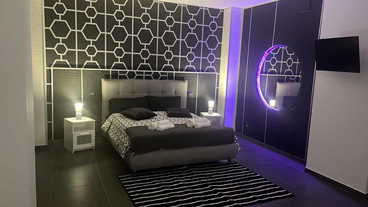 Luxury Suite Mimi Bari Exterior photo