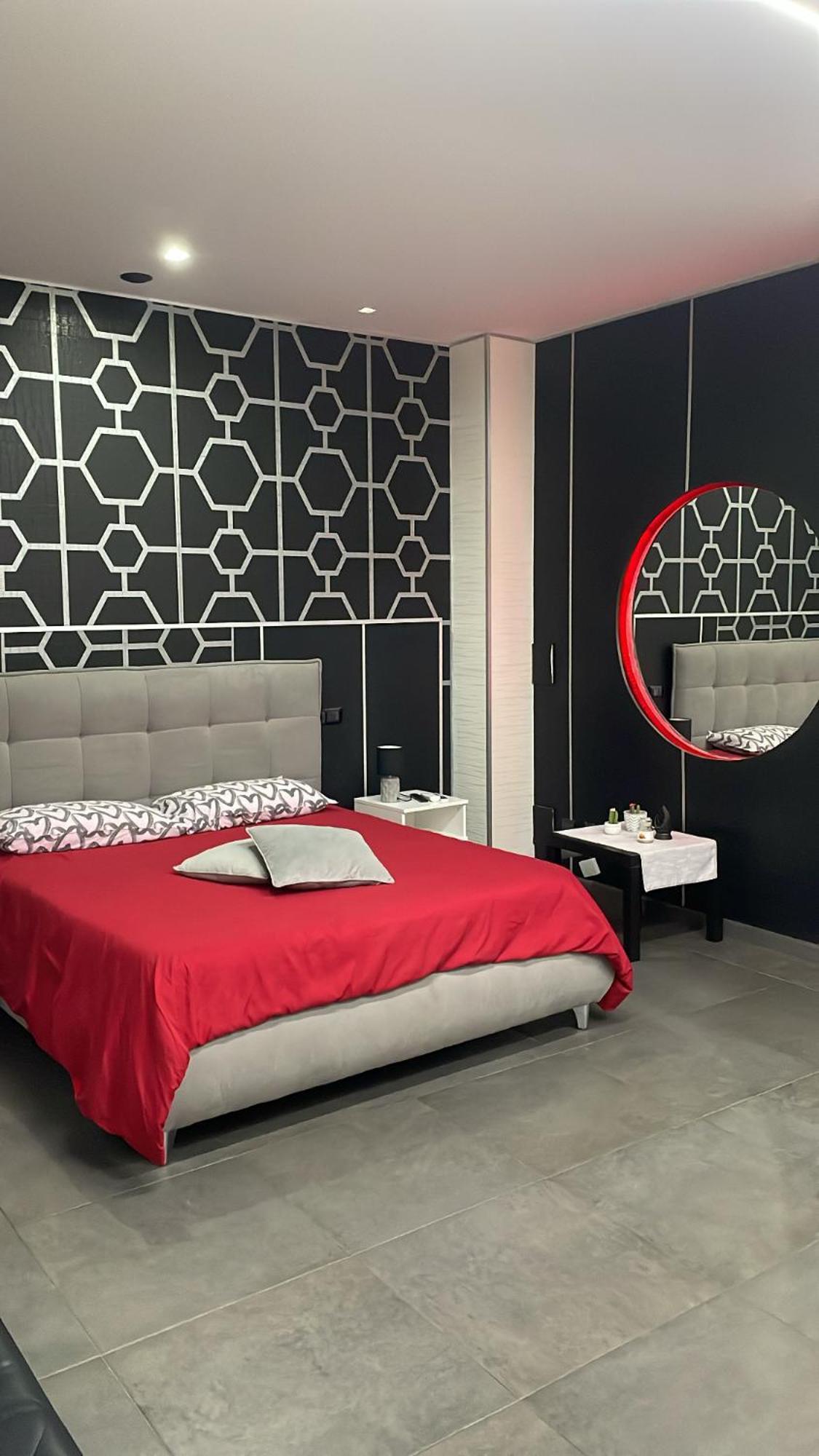 Luxury Suite Mimi Bari Exterior photo