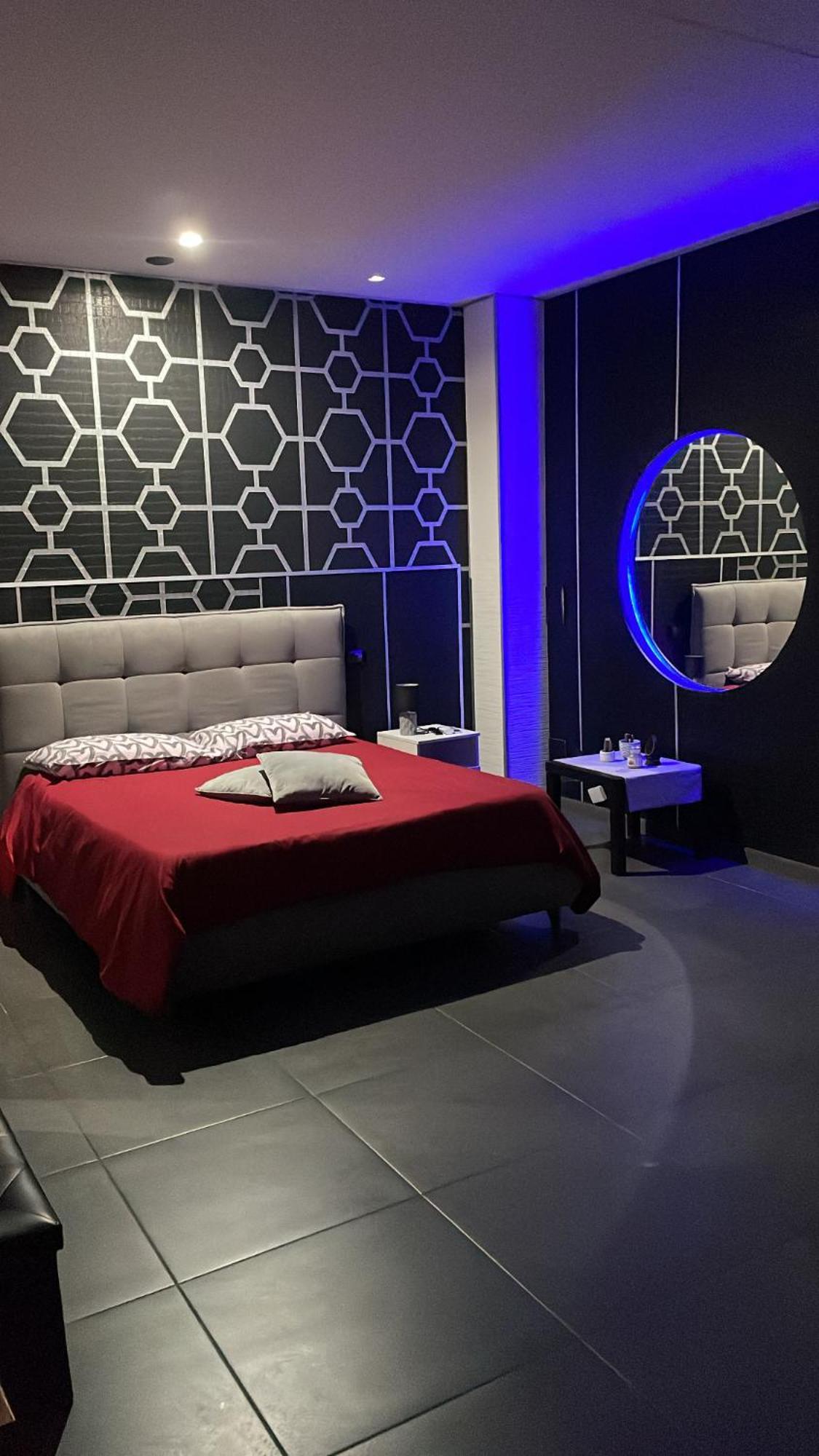 Luxury Suite Mimi Bari Exterior photo